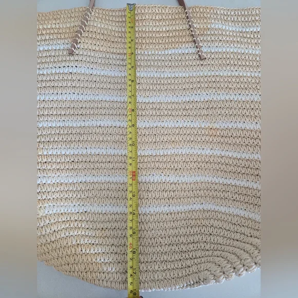 Hat Attack Natural Straw Bag With Leather Straps - Picture 11 of 14